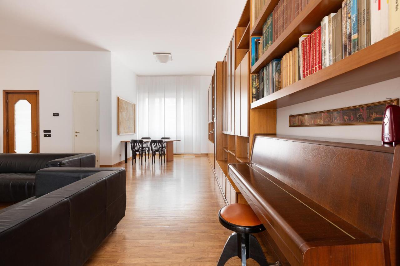 Ca' Stellini - Comoda Casa Indipendente Con Parcheggio Privato Milano Esterno foto